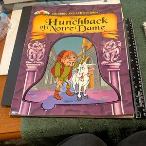 NWT & Vintage 1996 The Hunchback of Notre Dame Coloring & Activity Book